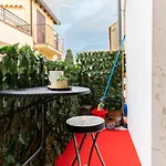Artemisia Center Apartment